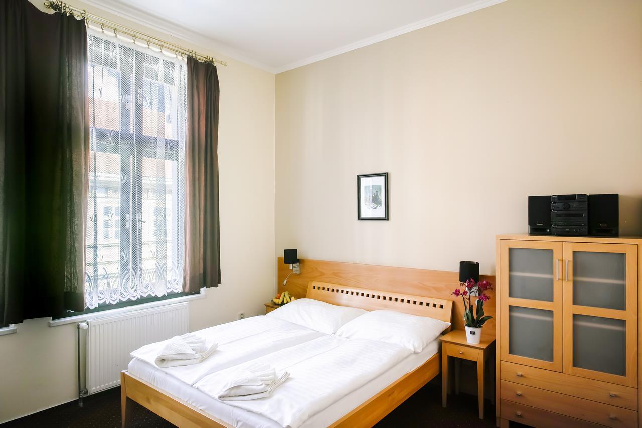 Hotel U Salzmannu Plzeň Extérieur photo